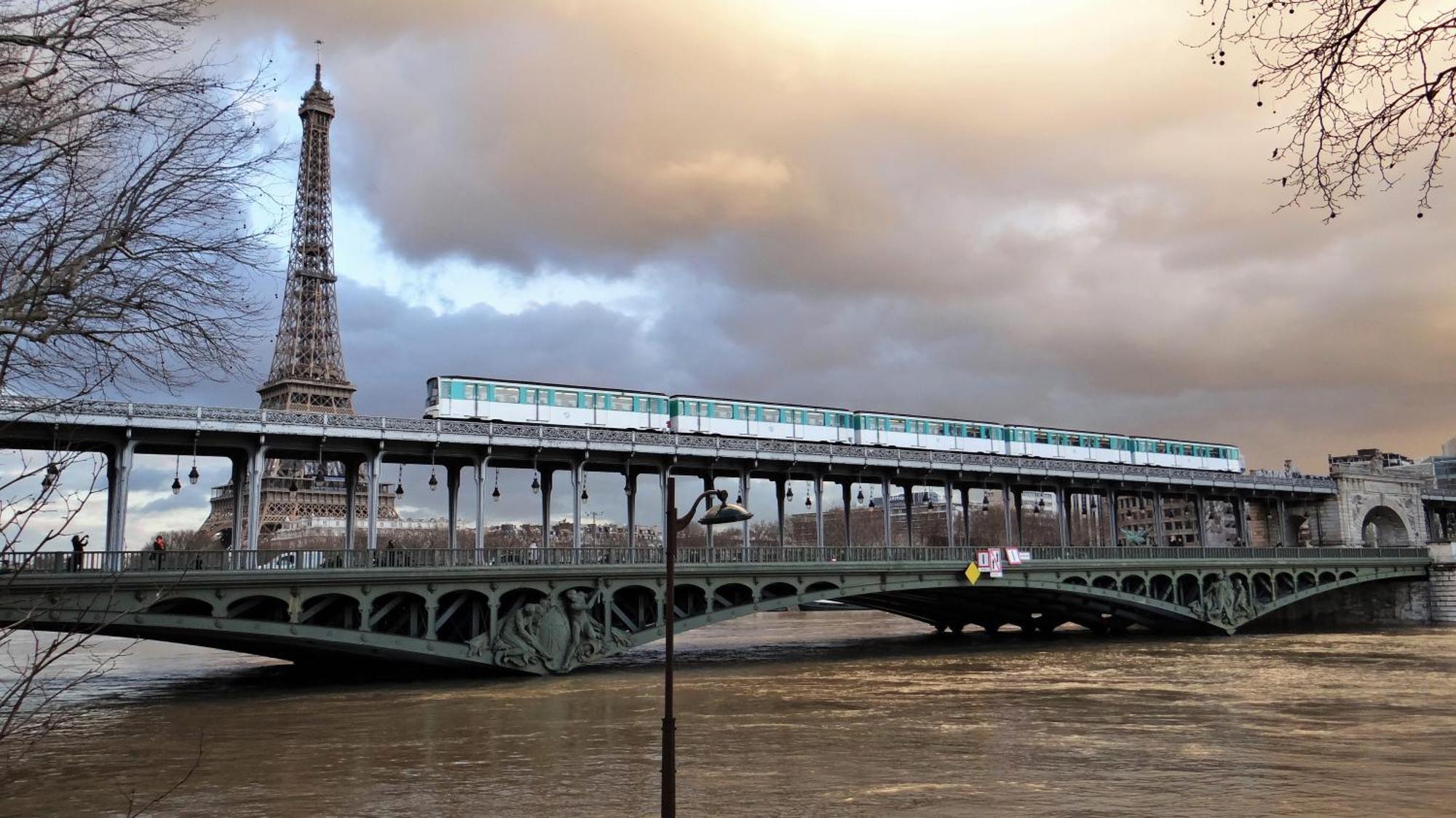 Eiffel Citea Access Dayroom Espace Sans Nuitee Et Partagee Chatillon Nuitee -- Repos Journee Ou Espace Travail 8-19h Proche Tour Eiffel Ou Usage Bureau A L'heure En Journee -- Nuitee Chatillon Avenue París
